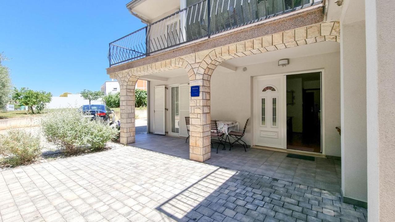 Apartmán Ena Novigrad Istria Exteriér fotografie
